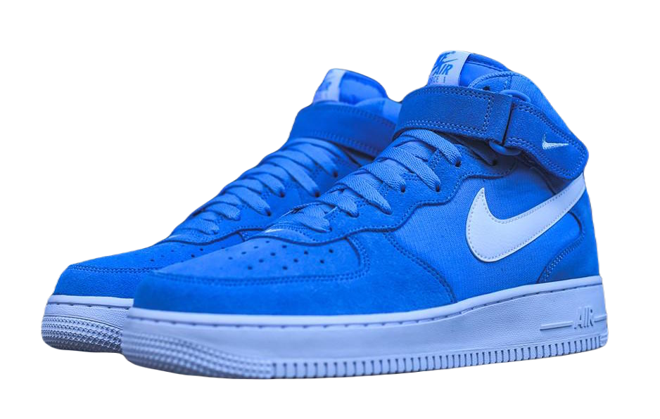 NIKE ADDS VELCRO PATCHES AND OVERSIZED HEEL TABS TO THE AIR FORCE 1